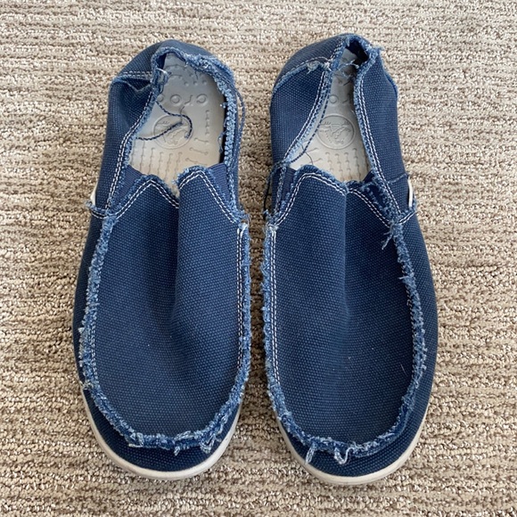 CROCS Other - Men’s Crocs Canvas Shoes Size 10